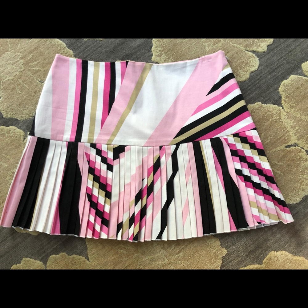 Ellie Tahari mod mini pleated skirt. “Pucci-esq”